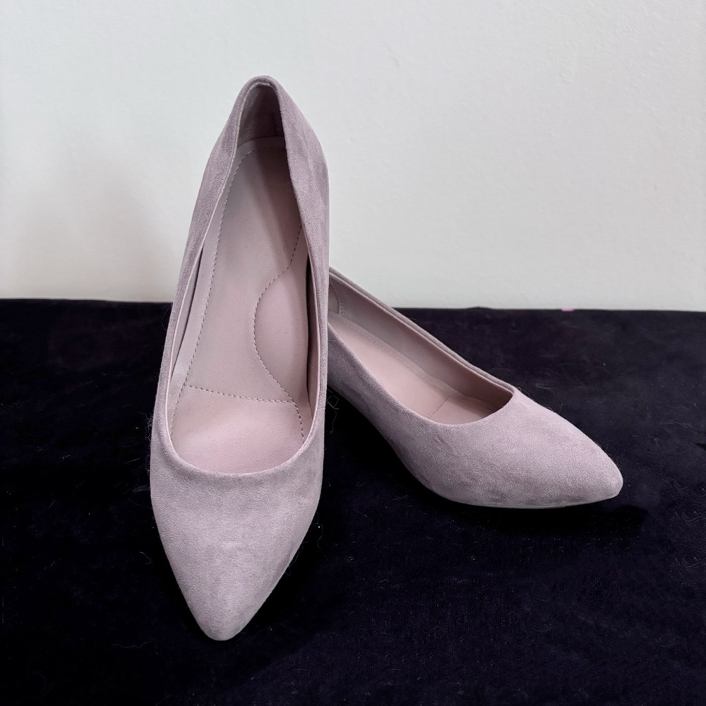 👠2 for $30👠Grey heels
